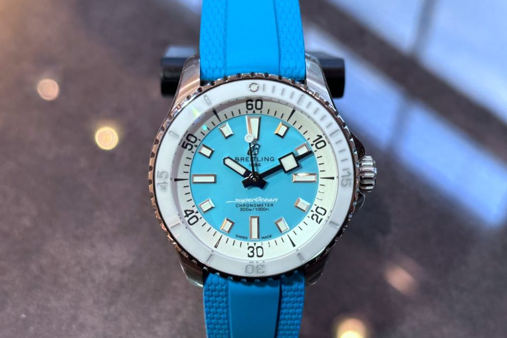 Breitling Superocean Automatic 36 - Turquoise Blue Dial