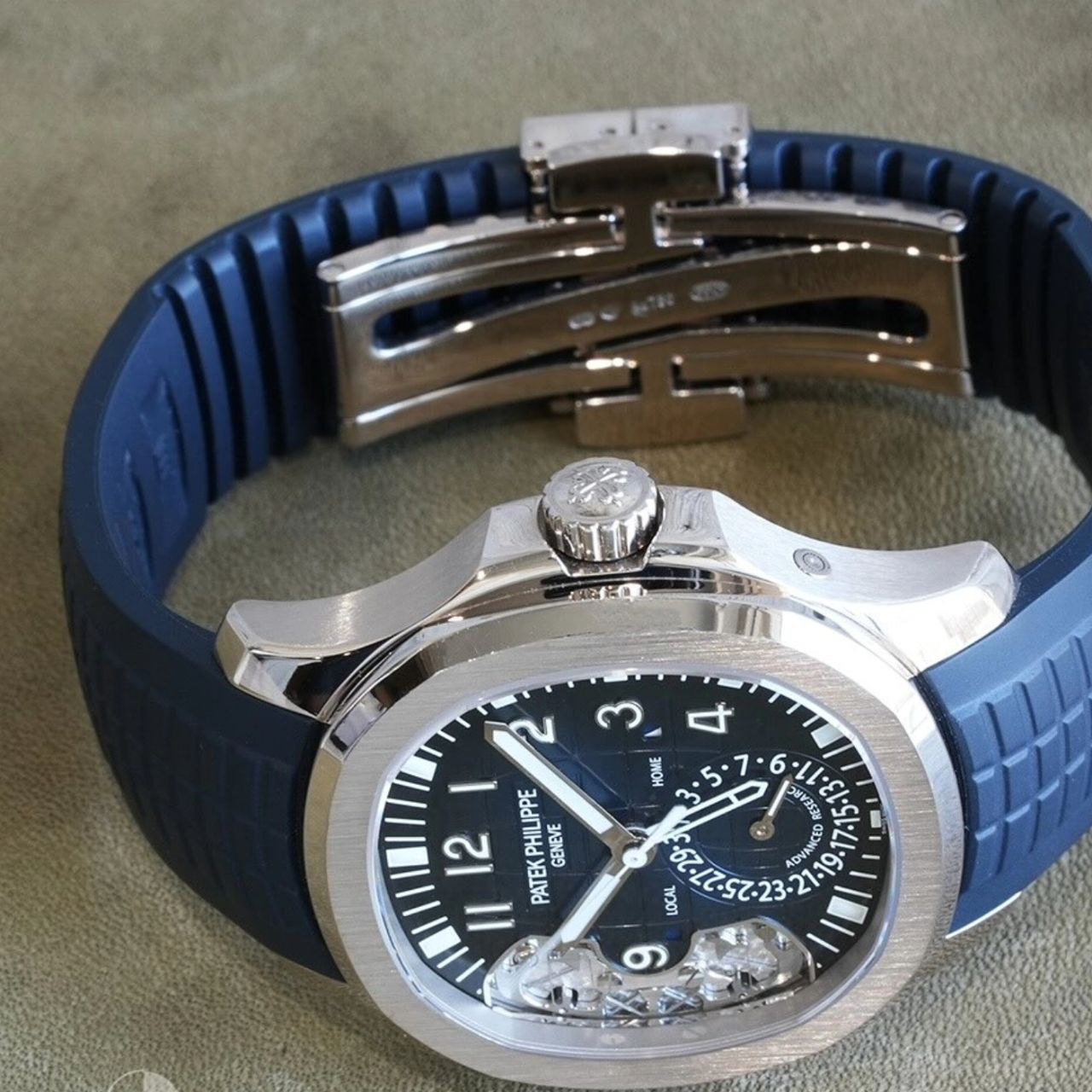 Patek philippe Aquanaut travel